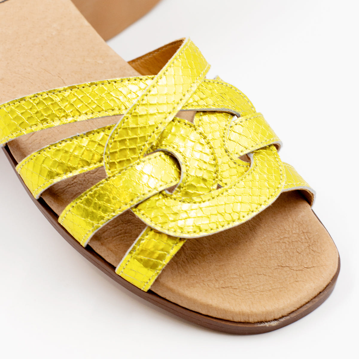 Sandalia Plana Mar Oro Tuilus