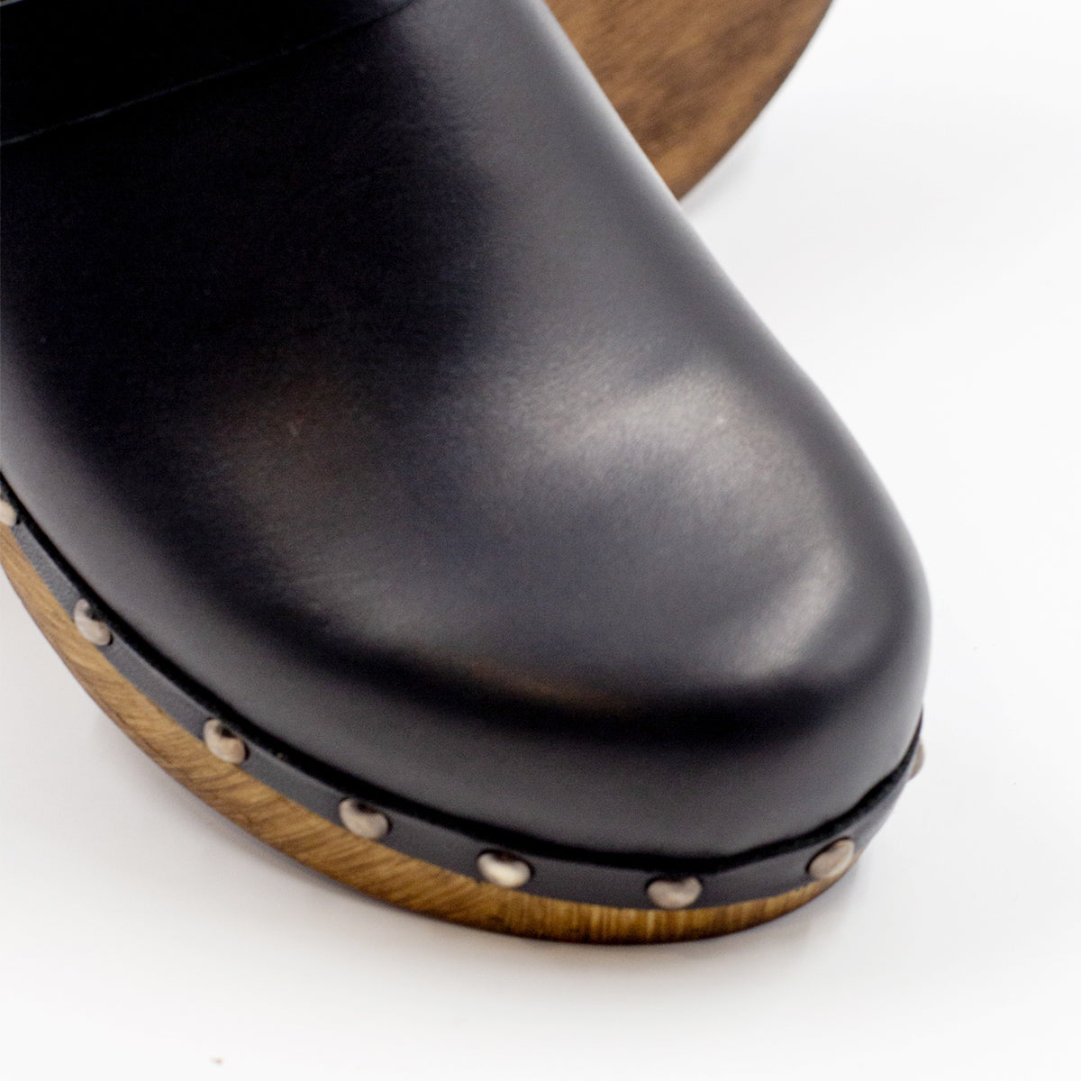 Black Leather Bologna Clog