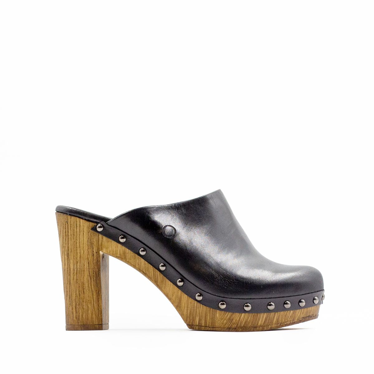 Comillas Black Leather Clog