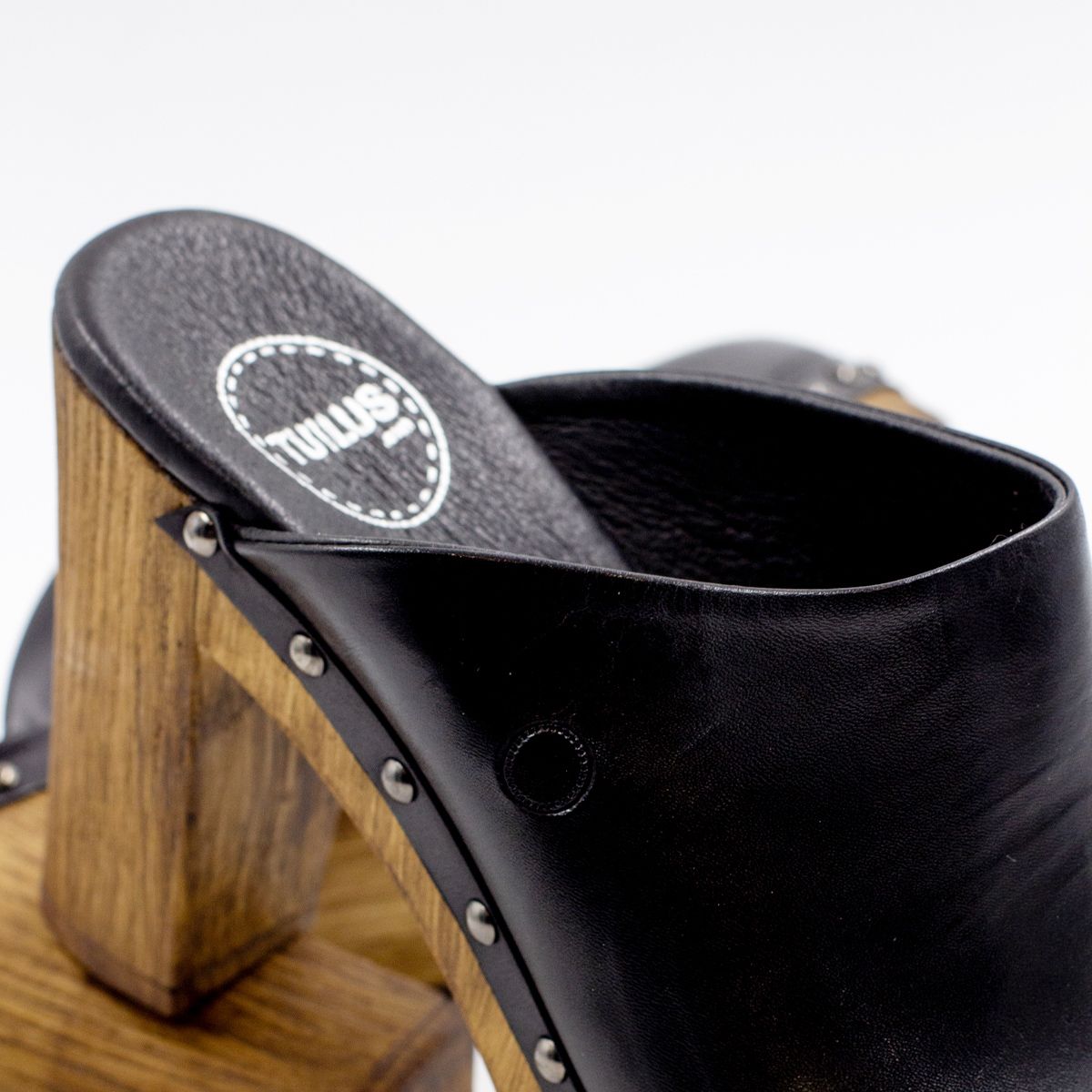 Comillas Black Leather Clog