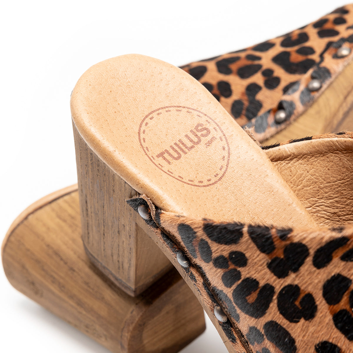 Zuecos Cullera Piel Leopardo Tuilus