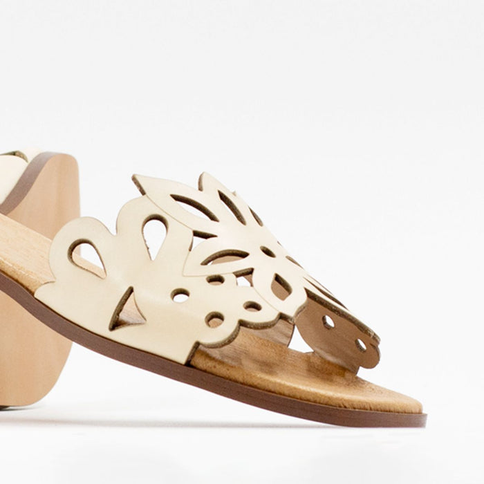 Cala Cream Flat Sandal